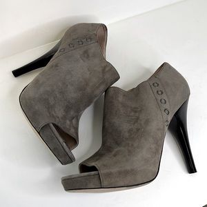 Via Spiga V-Acacia Granite Suede Open you Booties size 10 M